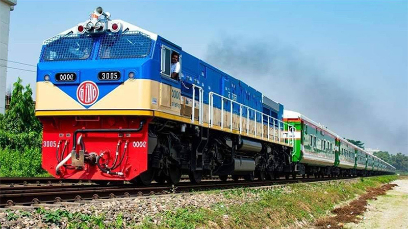 ঈদুল ফিতরের ট্রেনযাত্রা শুরু