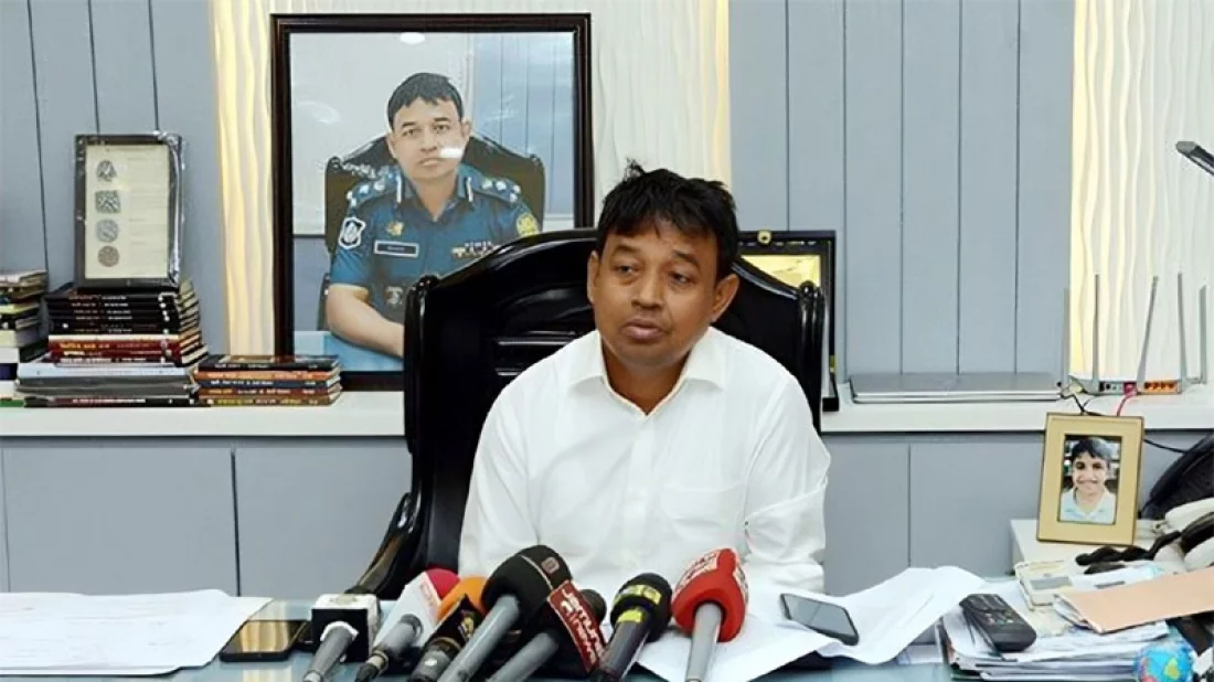 সাবেক ডিবি প্রধান হারুনের বিরুদ্ধে গ্রেপ্তারি পরোয়ানা