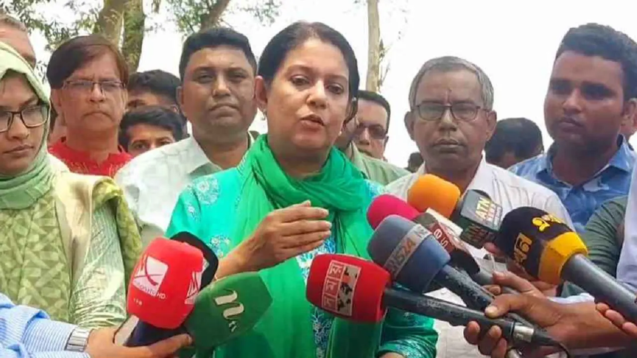 দেশে বালু ও ভূমিদস্যুতা চরম পর্যায়ে পৌঁছে গেছে : পরিবেশ উপদেষ্টা