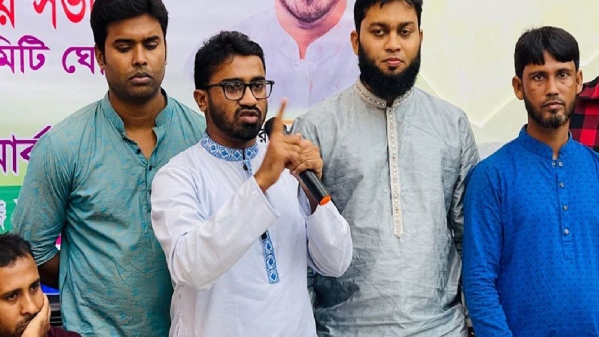 সরকারি আমলাদের দুর্নীতির কারণেই দেশ আজ ধ্বংসের দ্বারপ্রান্তে: রাশেদ খান