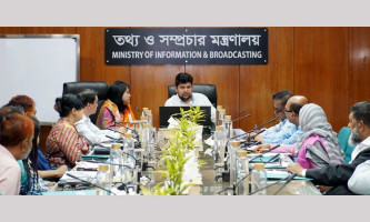 স্থানীয়ভাবে গুজব ও অপতথ্য মোকাবিলায় জেলা তথ্য অফিসসমূহকে কাজ করতে হবে: তথ্য উপদেষ্টা