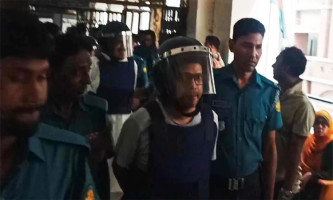 ৫ আগস্ট রাত আড়াইটা পর্যন্ত সংসদ ভবনে ‘লুকিয়ে’ থাকার কথা জানালেন পলক