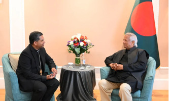 প্রধান উপদেষ্টার সঙ্গে সাক্ষাৎ করলেন কার্ডিনাল প্রিফেক্ট কুভাকাড