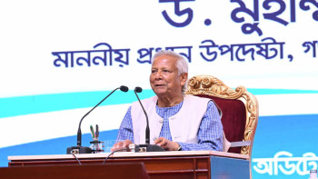 অবৈধ আদেশ পালন করায় জনরোষের শিকার পুলিশ : প্রধান উপদেষ্টা