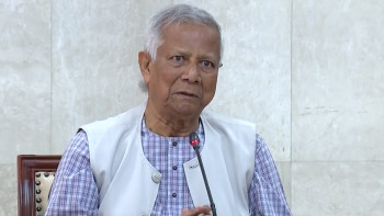 চার জেলায় বন্যায় ক্ষতিগ্রস্তদের ঘর বিতরণ করলেন প্রধান উপদেষ্টা