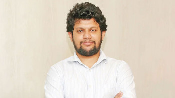 জোড়াতালি দিয়ে গণতান্ত্রিক রূপান্তর সম্ভব না: মাহফুজ আলম