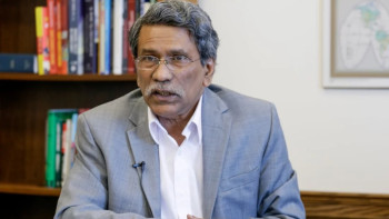 ফ্যাসিস্ট শাসকের পলায়নে গণতন্ত্রের প্রাথমিক বিজয় হয়েছে: আলী রীয়াজ