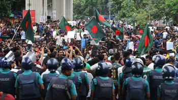 ৫ আগস্ট এর পর ঢাকা শহর পরিণত হয়েছে আন্দোলনের নগরী
