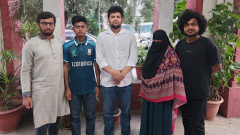 পরিবারের জিম্মায় তথ্য উপদেষ্টাকে বোতল ছুড়ে মারা জবি শিক্ষার্থী