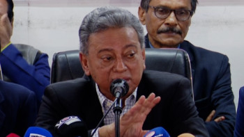 বিনিয়োগকারীরা নির্বাচনের জন্য অপেক্ষা করছে: আমীর খসরু