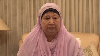 দেশে গণতন্ত্রের নিরাপদ যাত্রা বাধাগ্রস্ত হচ্ছে: খালেদা জিয়া
