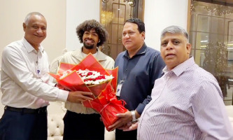 প্রথমবার দেশের মাটিতে খেলতে ঢাকায় হামজা চৌধুরী