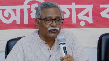 চট্টগ্রাম বন্দর বিদেশি কোম্পানিকে ইজারা দেয়া অযৌক্তিক: আনু মুহাম্মদ