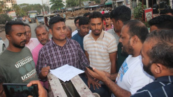 এক কোটি টাকার উন্নয়নকাজে ৩০ লাখ টাকা লুট: হাসনাত আবদুল্লাহ